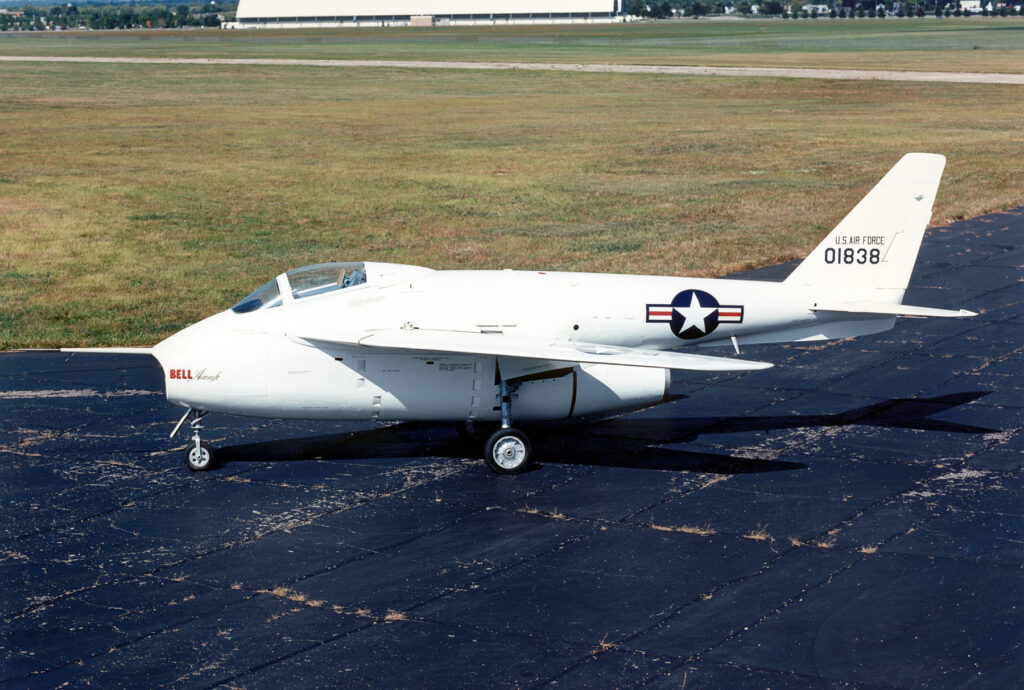 The X-5's side profile looked similar to many aircraft at the time.