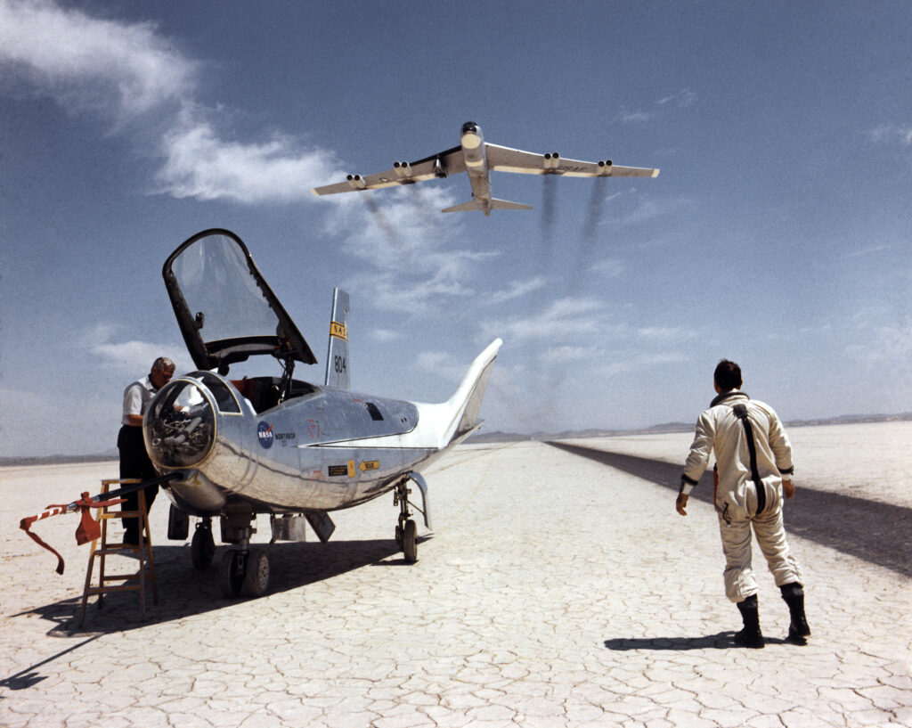 Bill Dana and the HL-10 Lifting Body