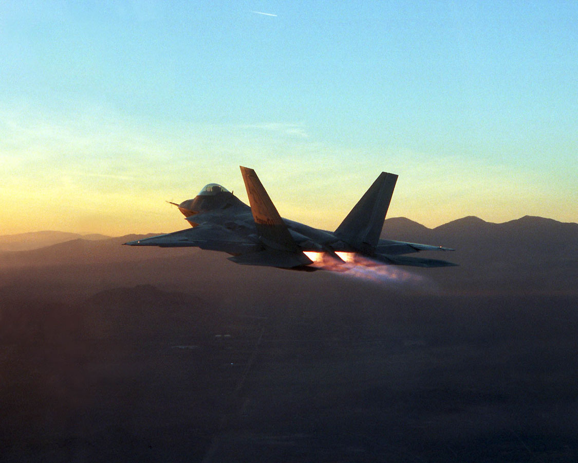 F-22 displaying afterburner.