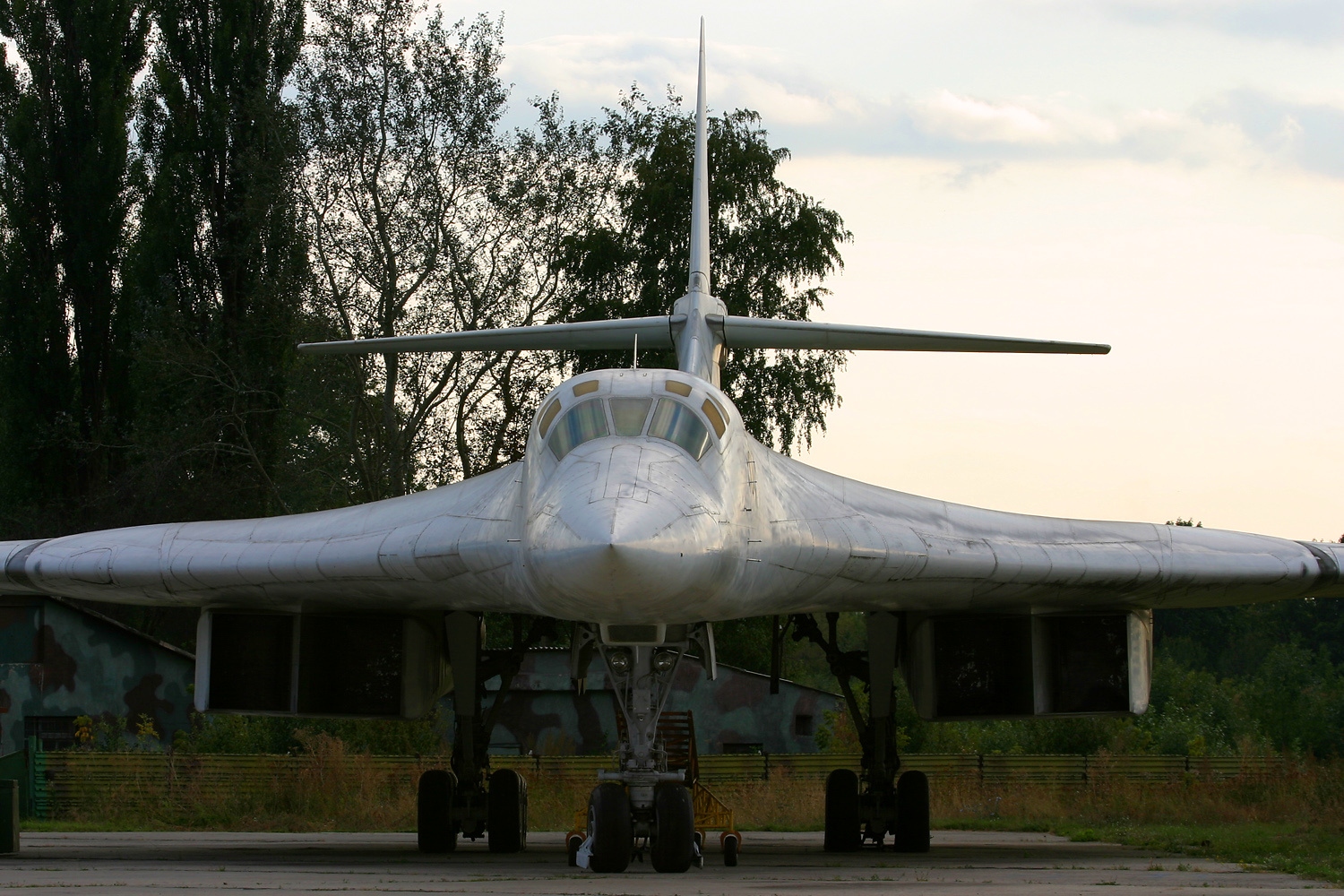 The blended wing design was an important concept for the Tu-160.