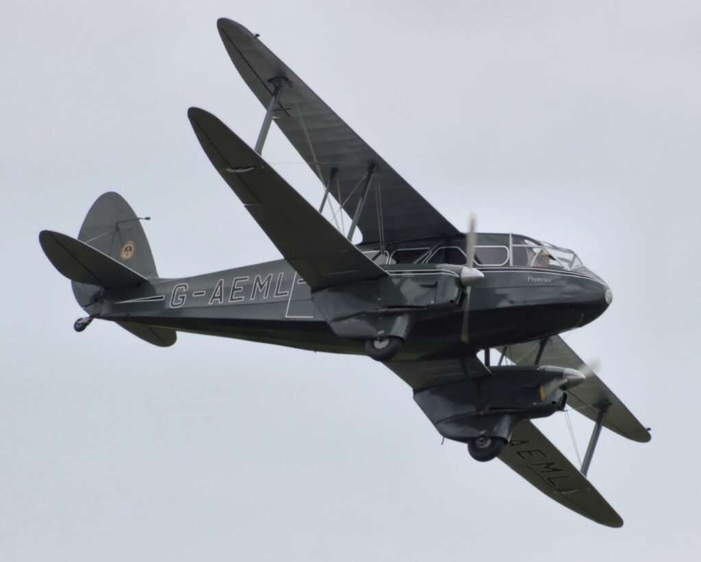 de Havilland also make this wondeful looking airliner.