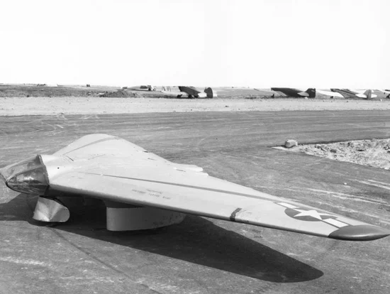 The MX-334's design was closer to the XP-79.