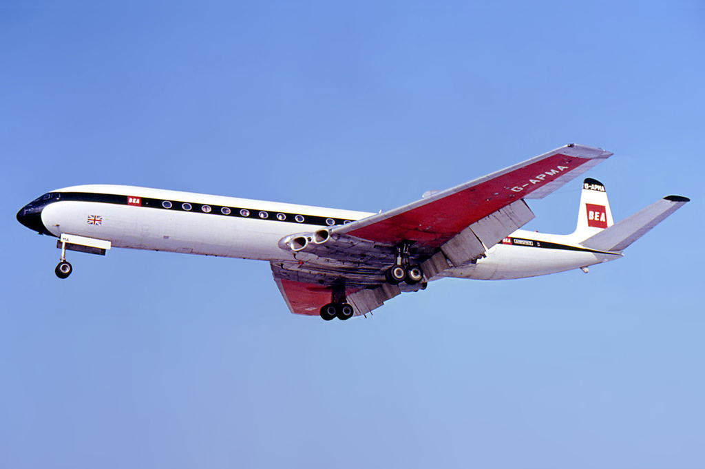 Is the Comet the prettiest airliner ever?