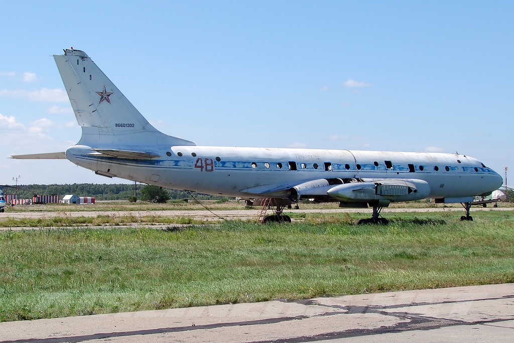 Tu-104 used for cosmonaut training.