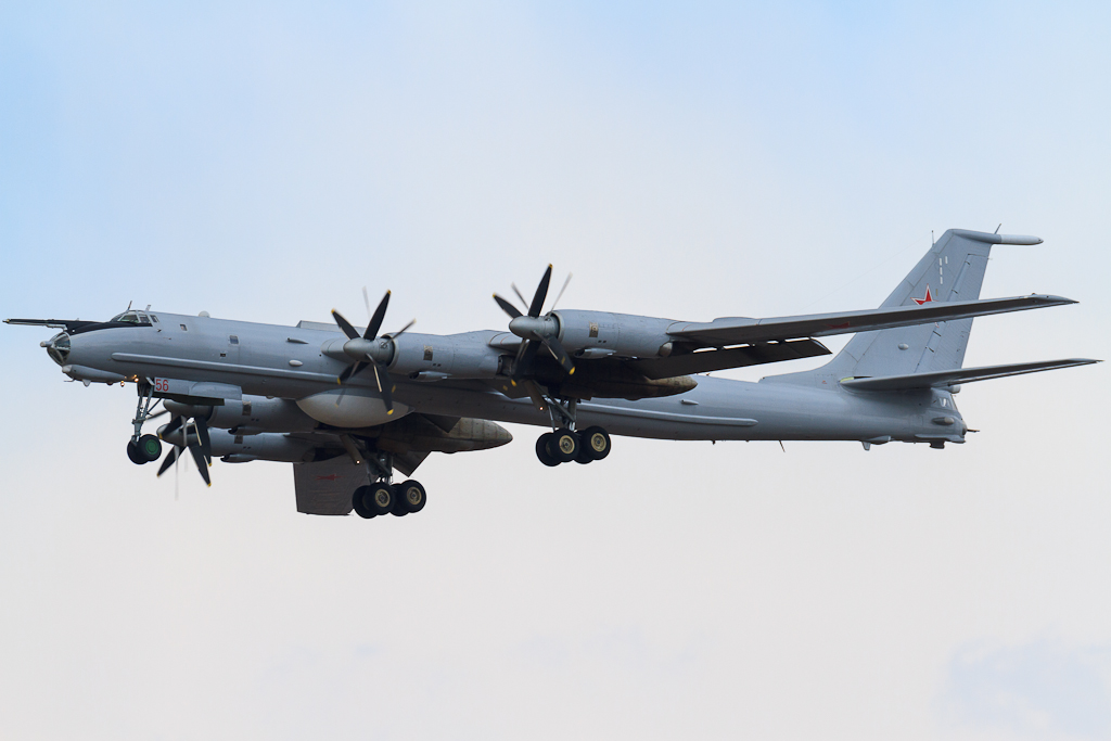 The Tu-142 is another of the many variants derived from the Tu-95.