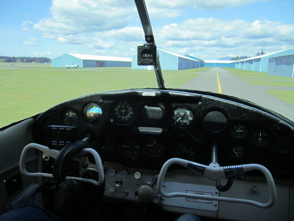 The cockpit of the Cessna 172 was very basic.