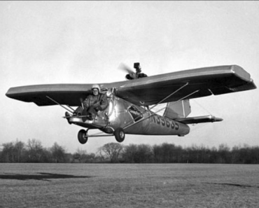 Inflatoplane taking off