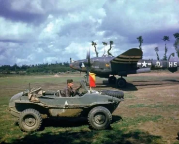 Lightning code H5-Q of 392nd Fighter Squadron 367th FG and Schwimmagen France 1944
