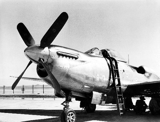 A closeup of the XP-81 nose, with a Merlin engine.